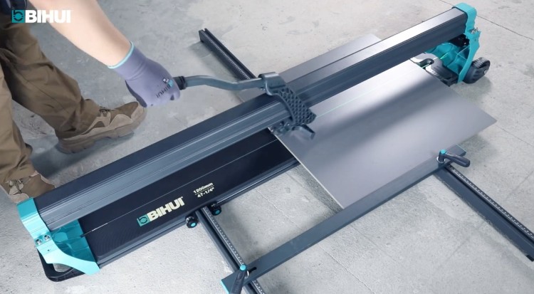 Bihui TCP1200 Przecinarka Ręczna Do Płytek 1200 Mm Laser Led