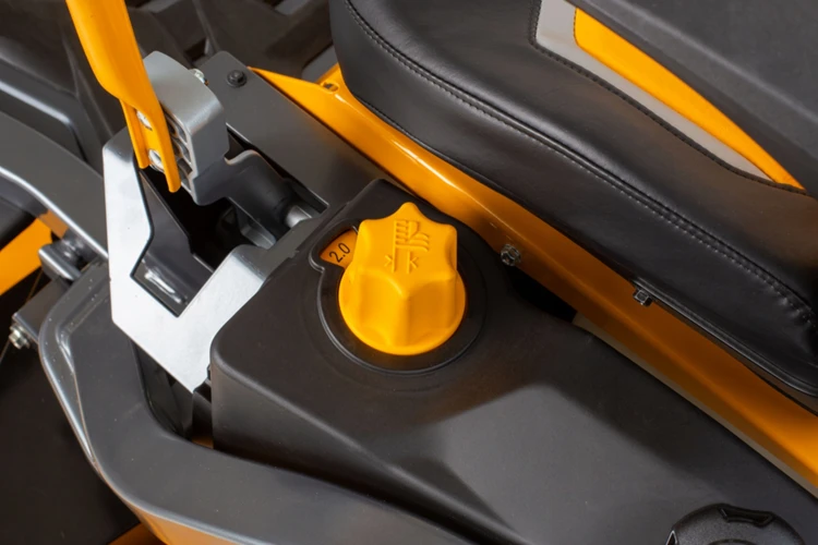 Cub Cadet Xz5 L137 Zero Turn Traktorek Kosiarka 137cm 726cm³ Kawasaki