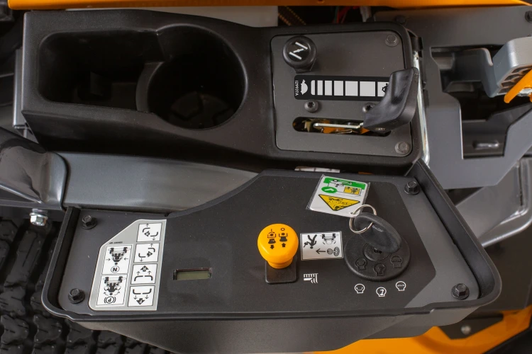 Cub Cadet Xz5 L137 Zero Turn Traktorek Kosiarka 137cm 726cm³ Kawasaki