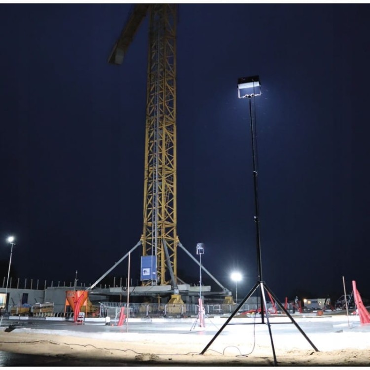 Lampa led do oświetlania dużych obszarów roboczych 80000 lm