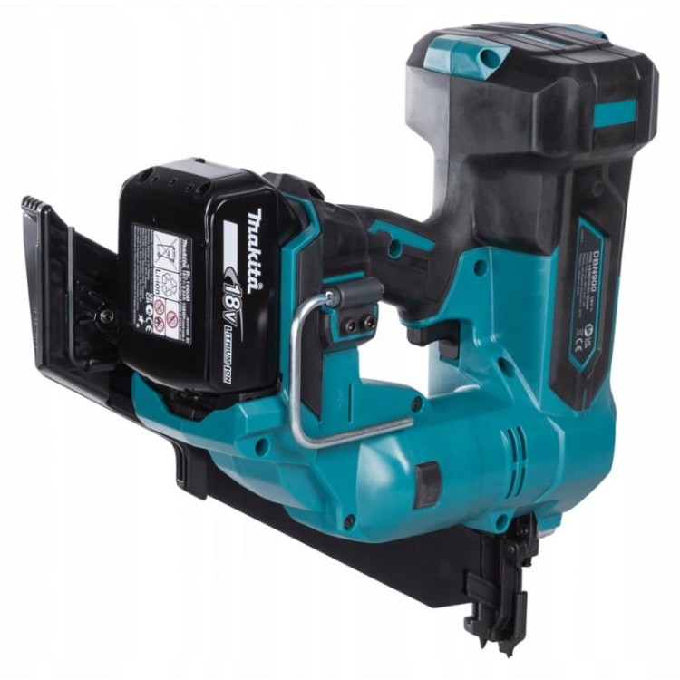 Makita Dbn900rte Gwoździarka Akumulatorowa 2x5ah Do 90mm Bl Lxt 18v