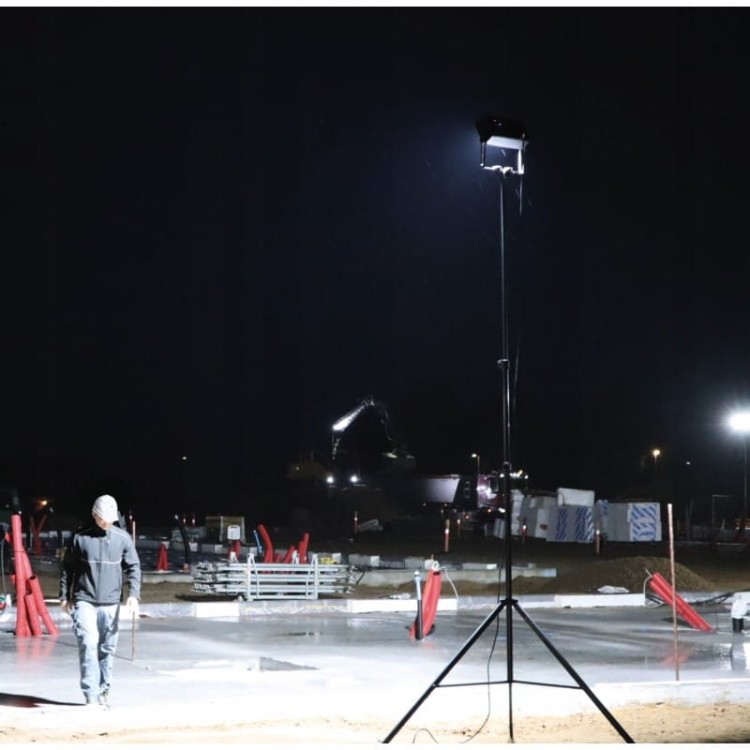 Lampa led do oświetlania dużych obszarów roboczych 80000 lm