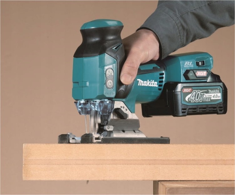 Makita Jv001gz Akumulatorowa Wyrzynarka Xgt 40v Max Li-ion Bezszczotkowa