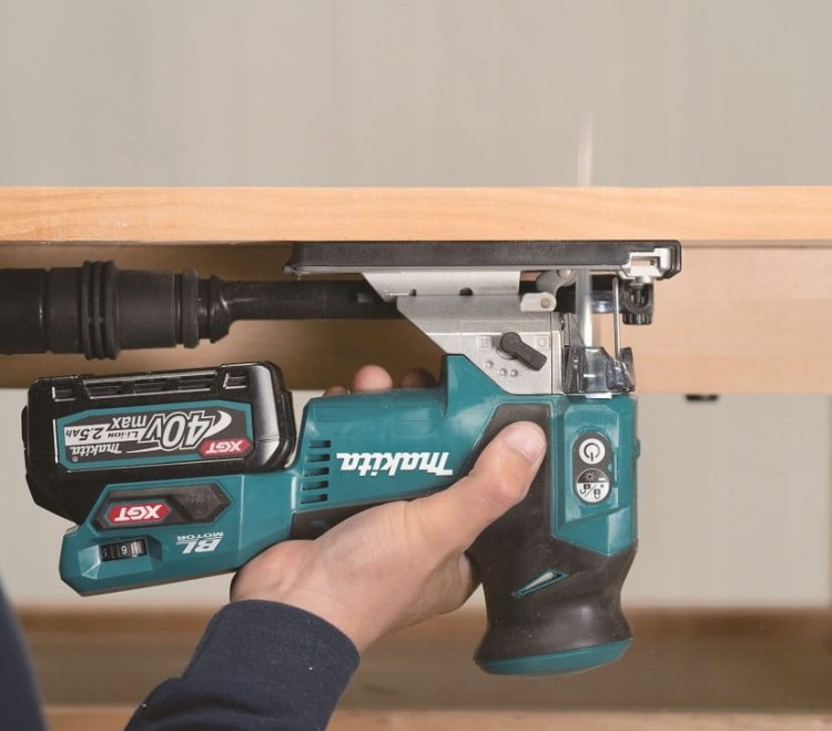 Makita Jv001gz Akumulatorowa Wyrzynarka Xgt 40v Max Li-ion Bezszczotkowa