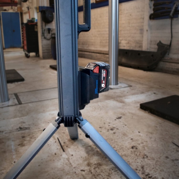 Scangrip Tower 8 Connect Lampa Budowlana 8000 Lm Akumulatorowa Ze Statywem  w użyciu